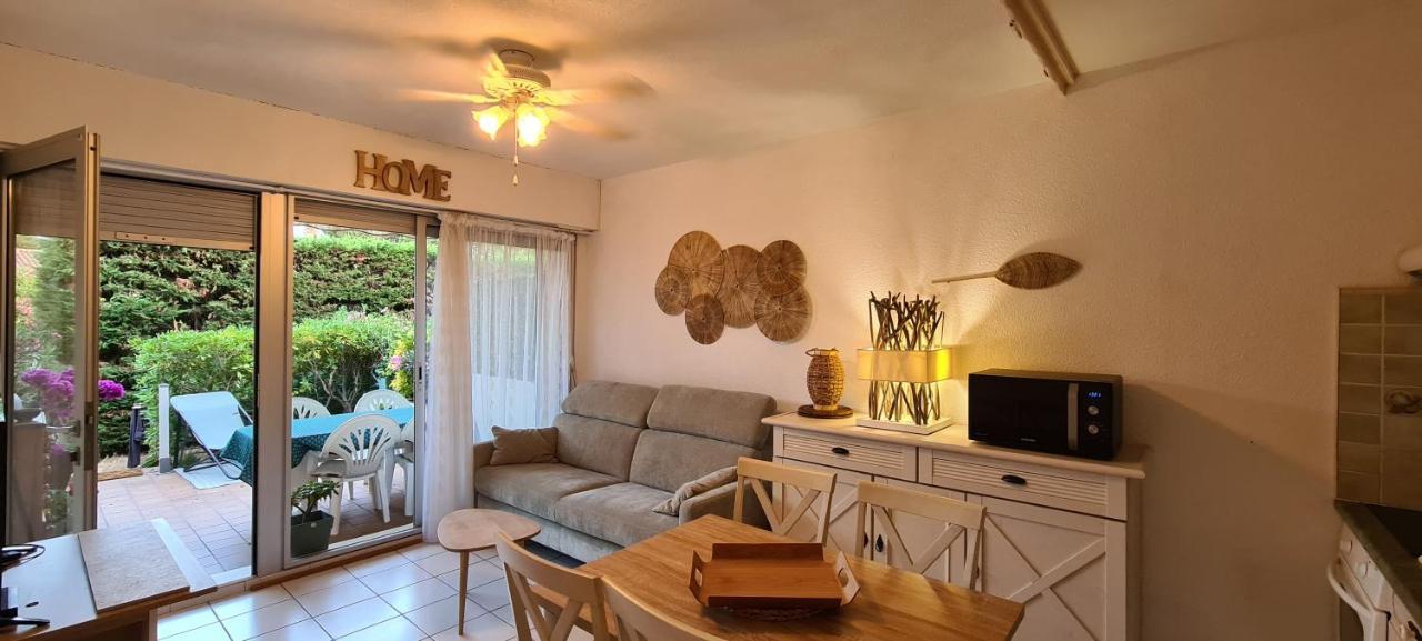 Le Tamaya Plage Charmant T2 En Rez De Jardin A 2 Pas D Une Belle Plage De Toutes Commodites Et Centre Ville Port Cavalaire-sur-Mer Dış mekan fotoğraf