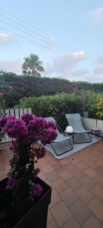 Le Tamaya Plage Charmant T2 En Rez De Jardin A 2 Pas D Une Belle Plage De Toutes Commodites Et Centre Ville Port Cavalaire-sur-Mer Dış mekan fotoğraf